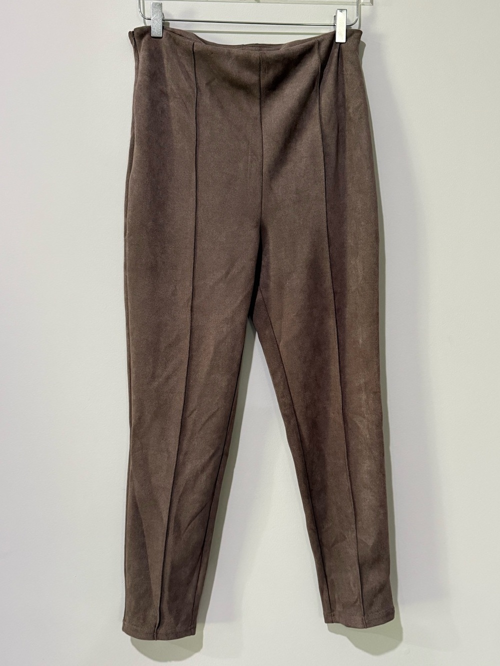 HYFVE Ponte Pleated Faux Suede Pants Size Large